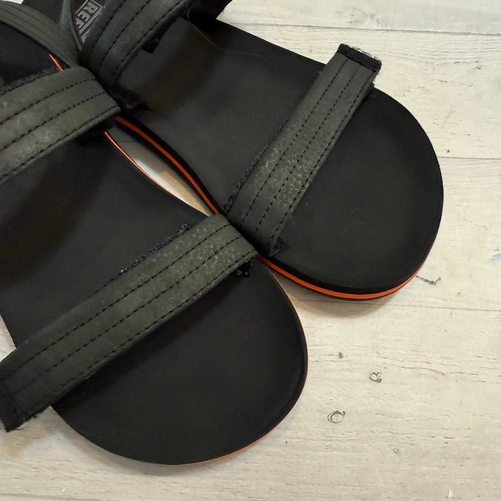 Reef Ahi‎ Convertible Flip-Flop black with red size 6/7